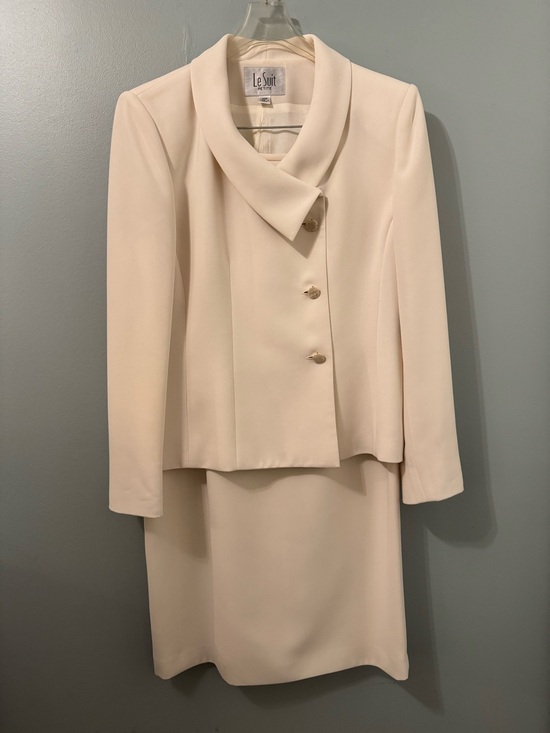 Le Suit Jackets & Blazers - Vintage Le Suit Cream Women's Jacket and Skirt Suit Set Size 10P